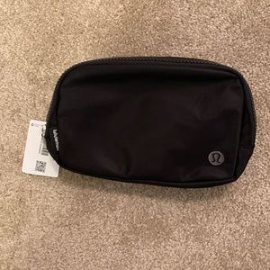 NWT black Lululemon everywhere belt bag